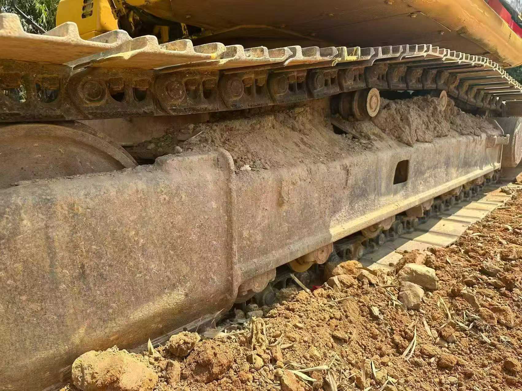 Buy Sumitomo SH200-3 Used Excavator / 8 Buy Sumitomo SH200-3 Used Excavator / 8
