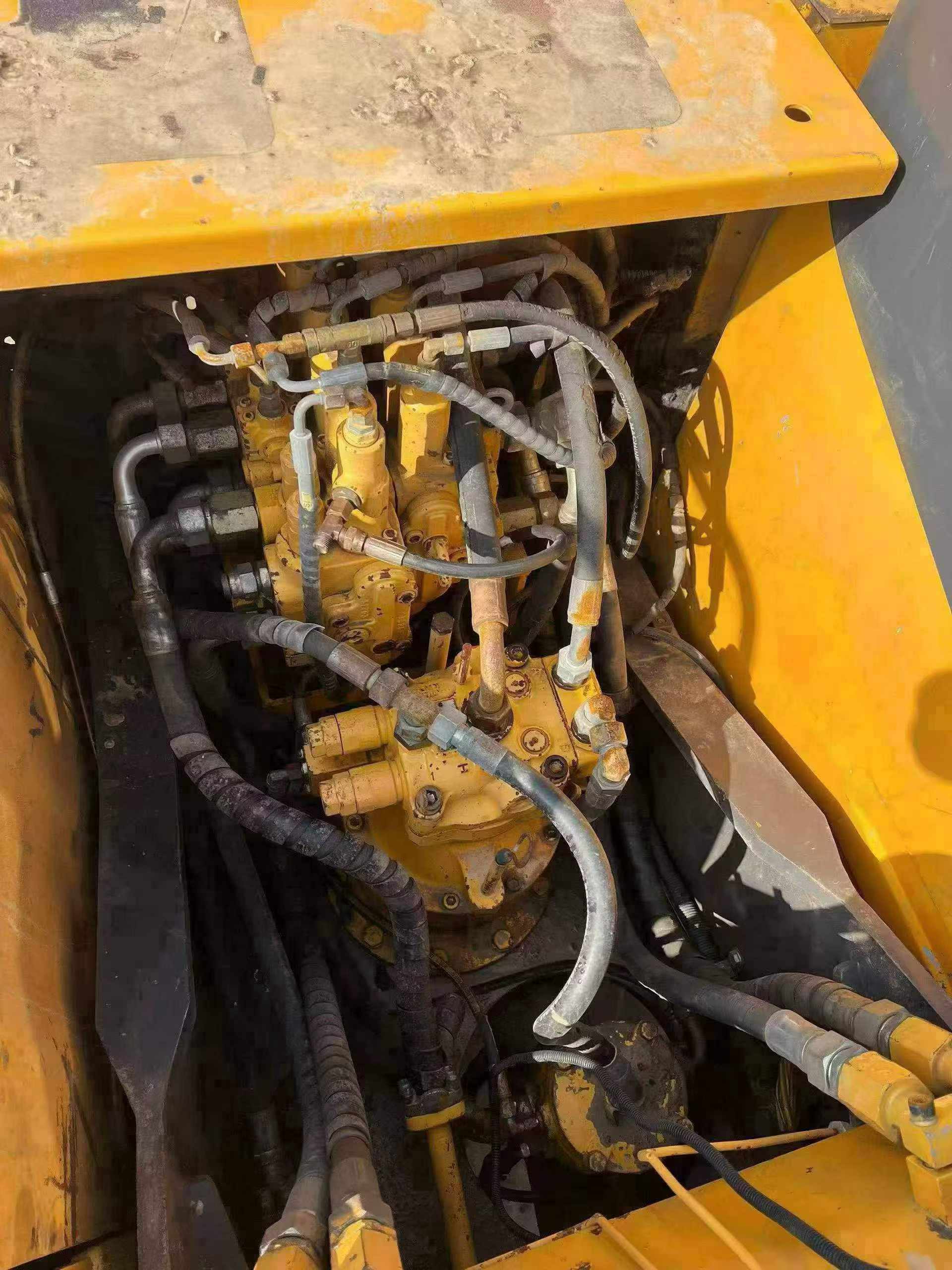 Buy Sany SY135 Used Excavator / 8 Buy Sany SY135 Used Excavator / 8