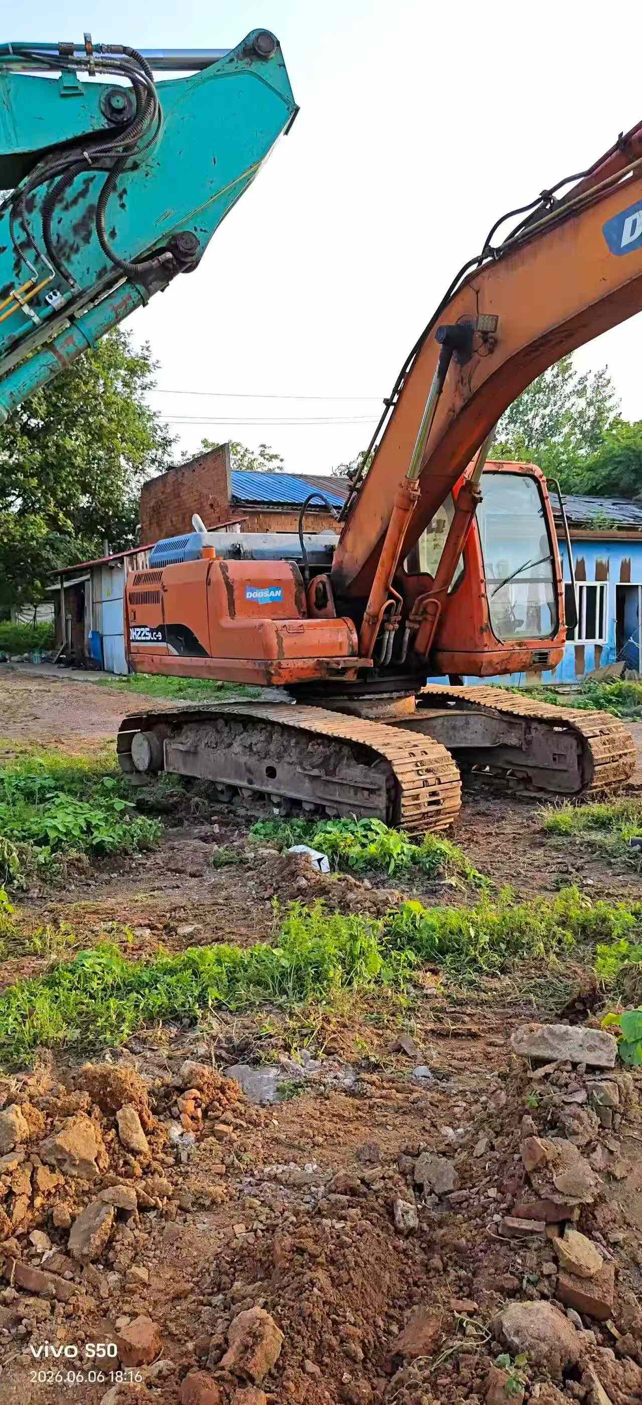 شراء حفارة Doosan DH215-7 مستعملة / 9