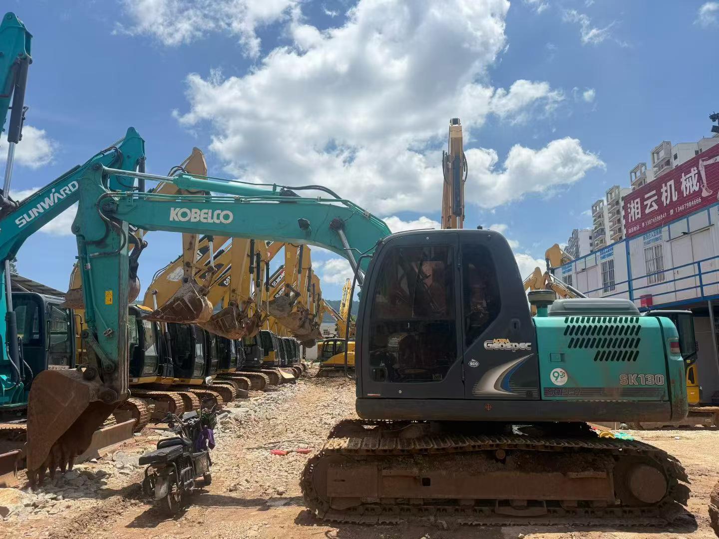 Acheter Pelle Kobelco SK130 d'occasion / 2 Acheter Pelle Kobelco SK130 d'occasion / 2