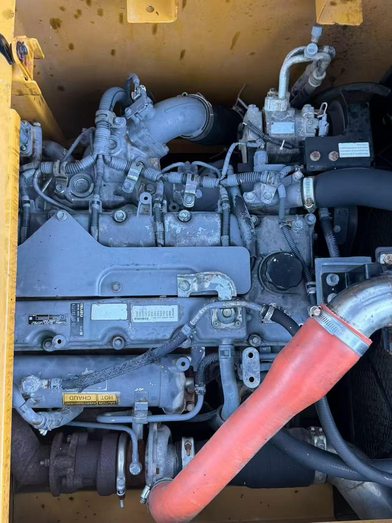 شراء حفارة Sany SY125C مستعملة / 3