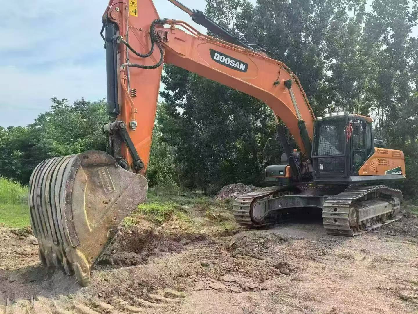 Buy Doosan DX380 Used Excavator / 3