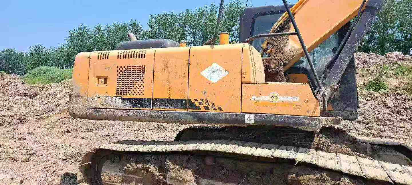 Buy Sany SY215C-8 Used Excavator / 3 Buy Sany SY215C-8 Used Excavator / 3