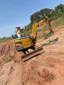 Buy XCMG XE26U Used Excavator / 6 Buy XCMG XE26U Used Excavator / 6