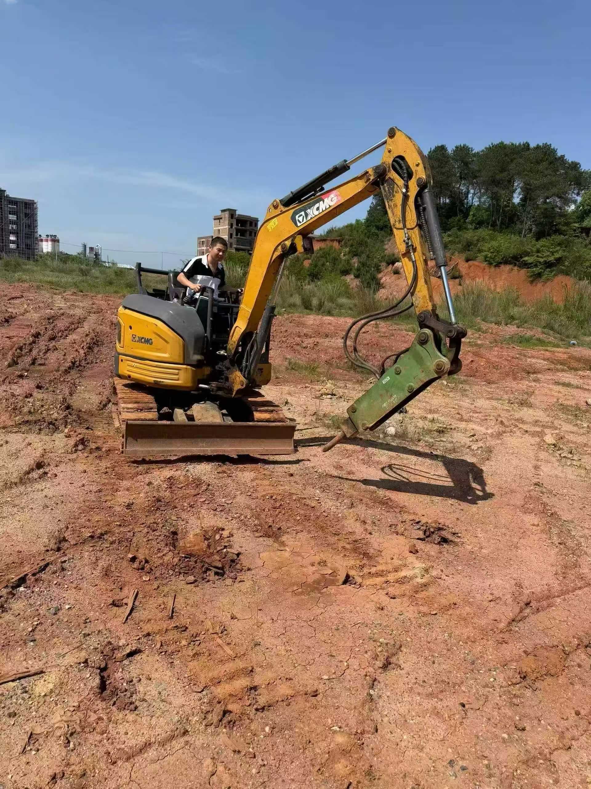 Buy XCMG XE26U Used Excavator / 2 Buy XCMG XE26U Used Excavator / 2