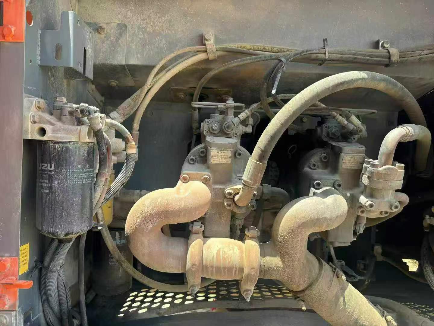 شراء حفارة Hitachi EX330 مستعملة / 3