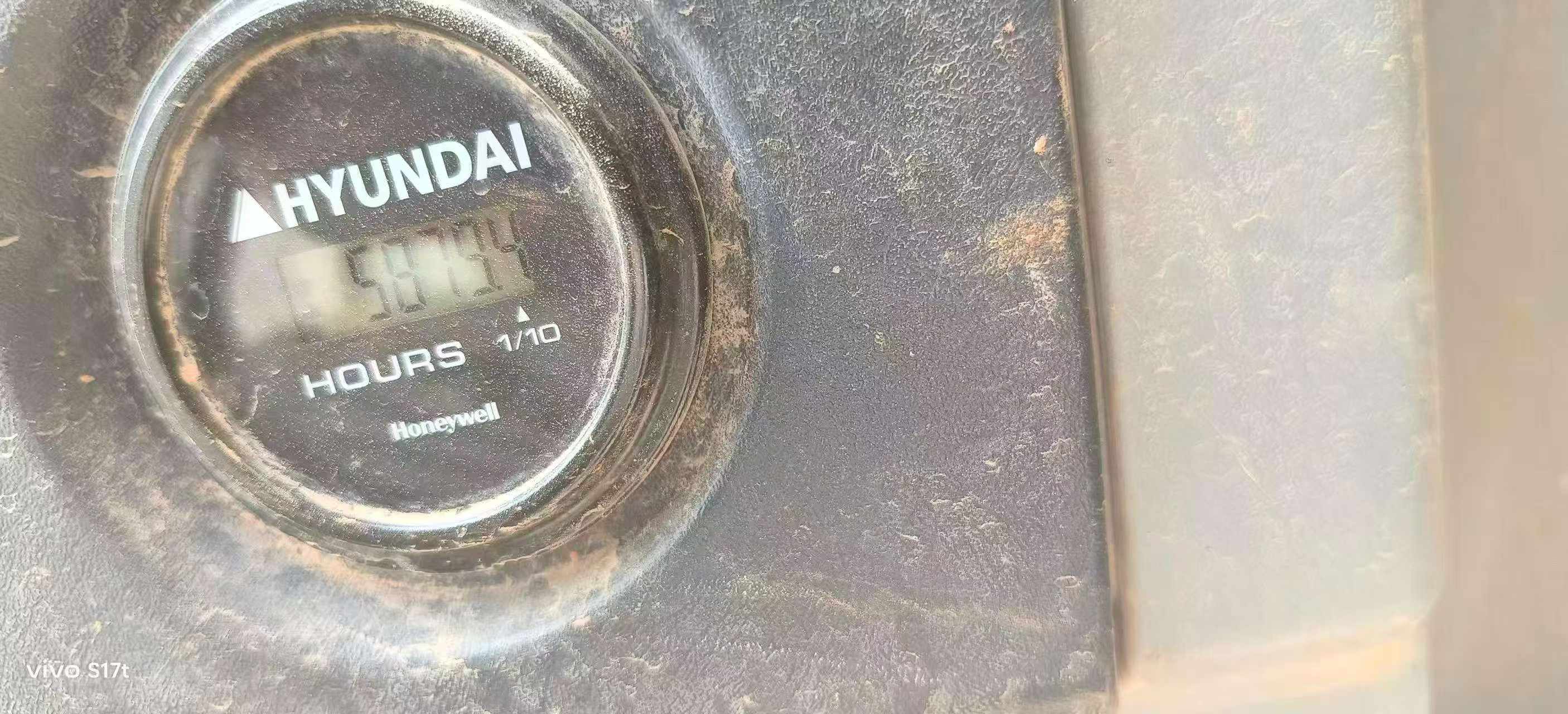 Compre Excavadora Hyundai R205VS Usada / 7