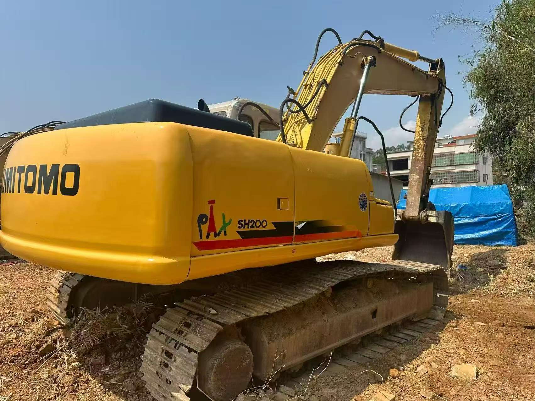Buy Sumitomo SH200-3 Used Excavator / 3 Buy Sumitomo SH200-3 Used Excavator / 3