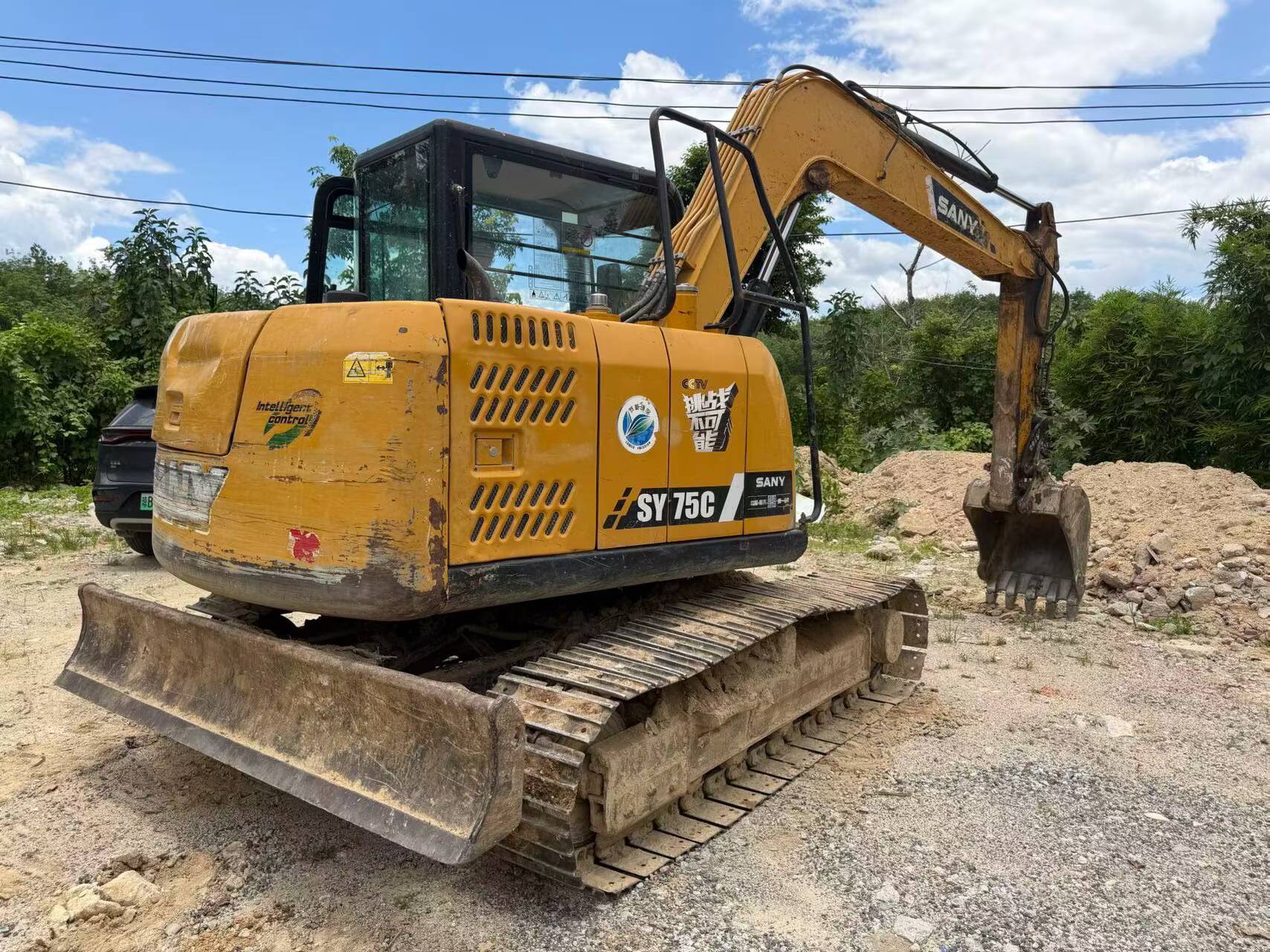 Buy Sany SY75 Used Excavator / 2 Buy Sany SY75 Used Excavator / 2
