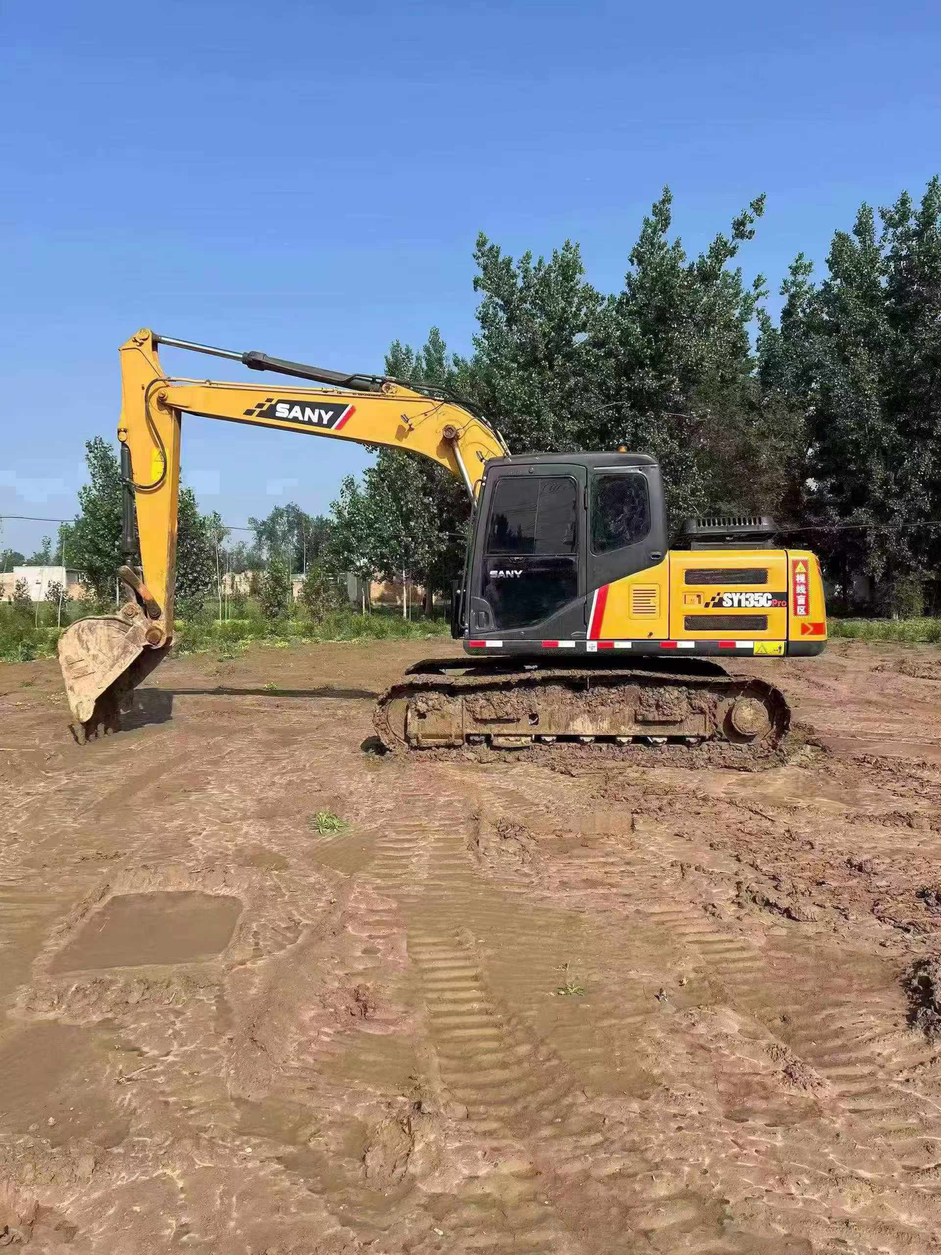 Buy Sany SY135 Used Excavator / 3 Buy Sany SY135 Used Excavator / 3