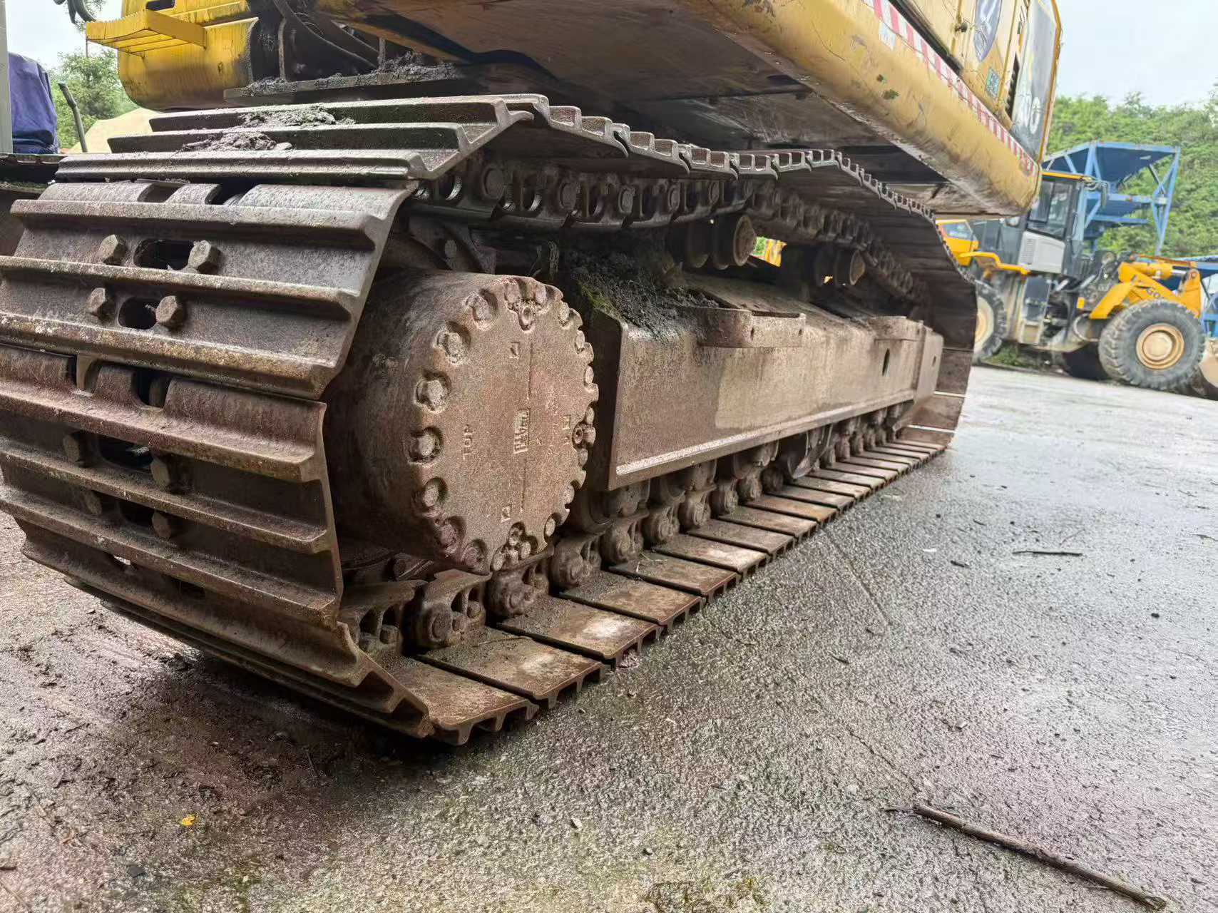 Buy Komatsu PC200 Used Excavator / 7