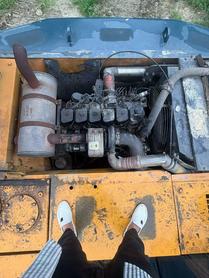 Buy Hyundai R225-7 Used Excavator / 2 Buy Hyundai R225-7 Used Excavator / 2