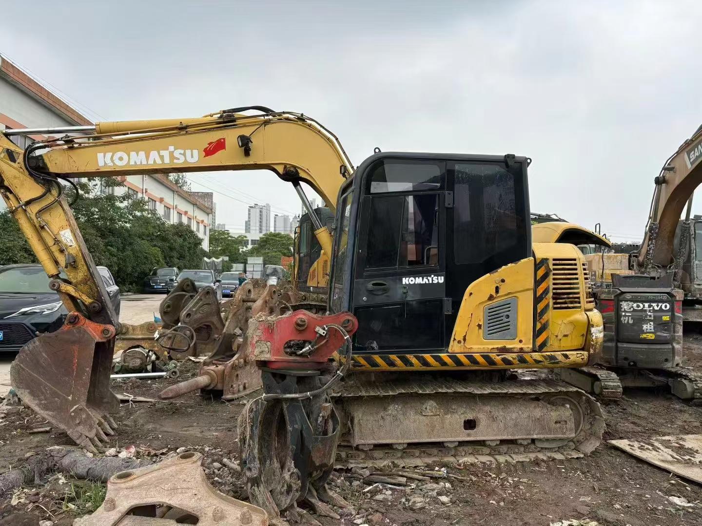 Buy Komatsu PC70 Used Excavator / 4