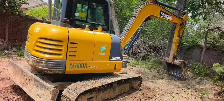 Buy XCMG XE60 Used Excavator / 1
