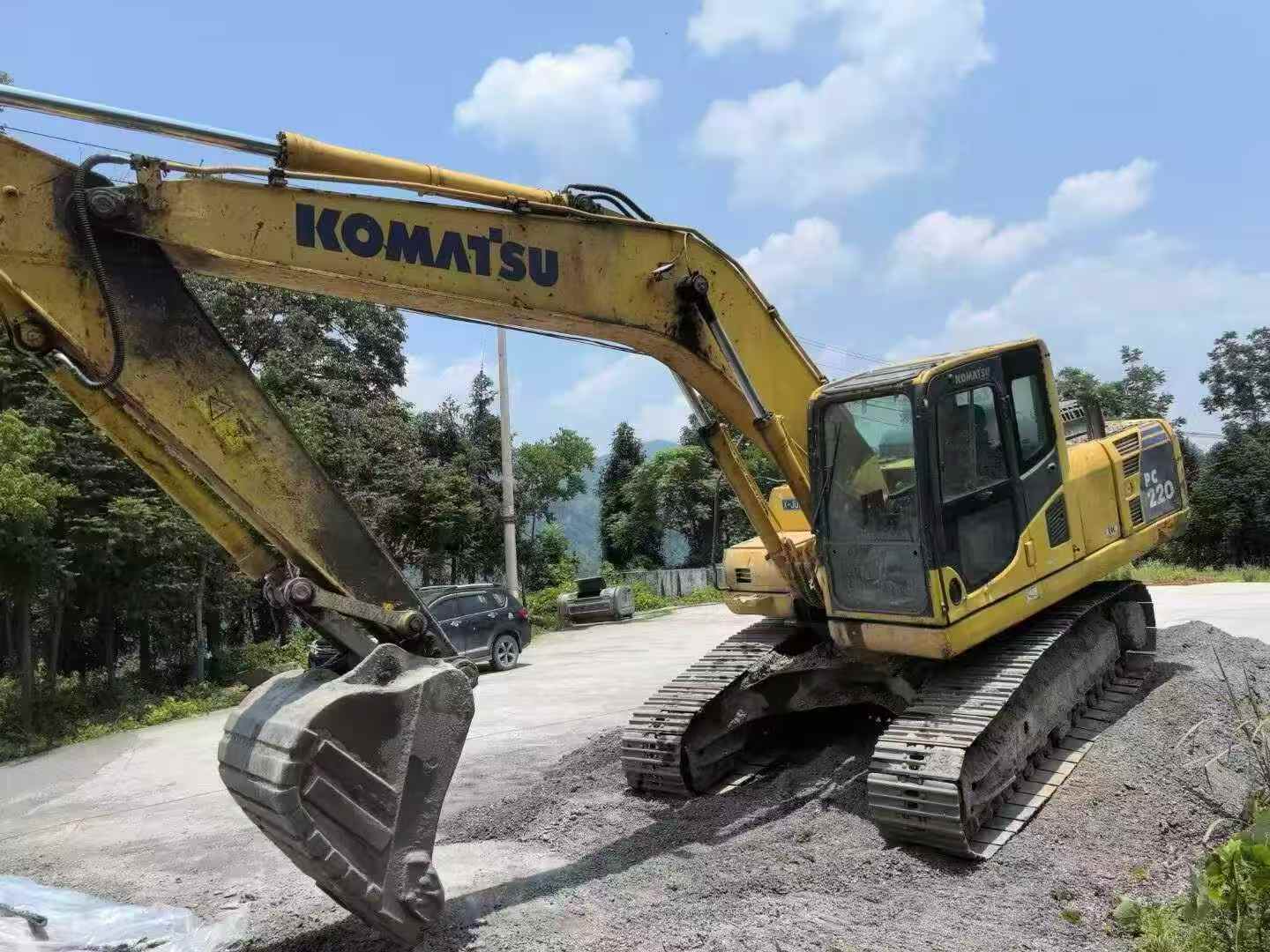 Buy Komatsu PC200-8 Used Excavator / 3