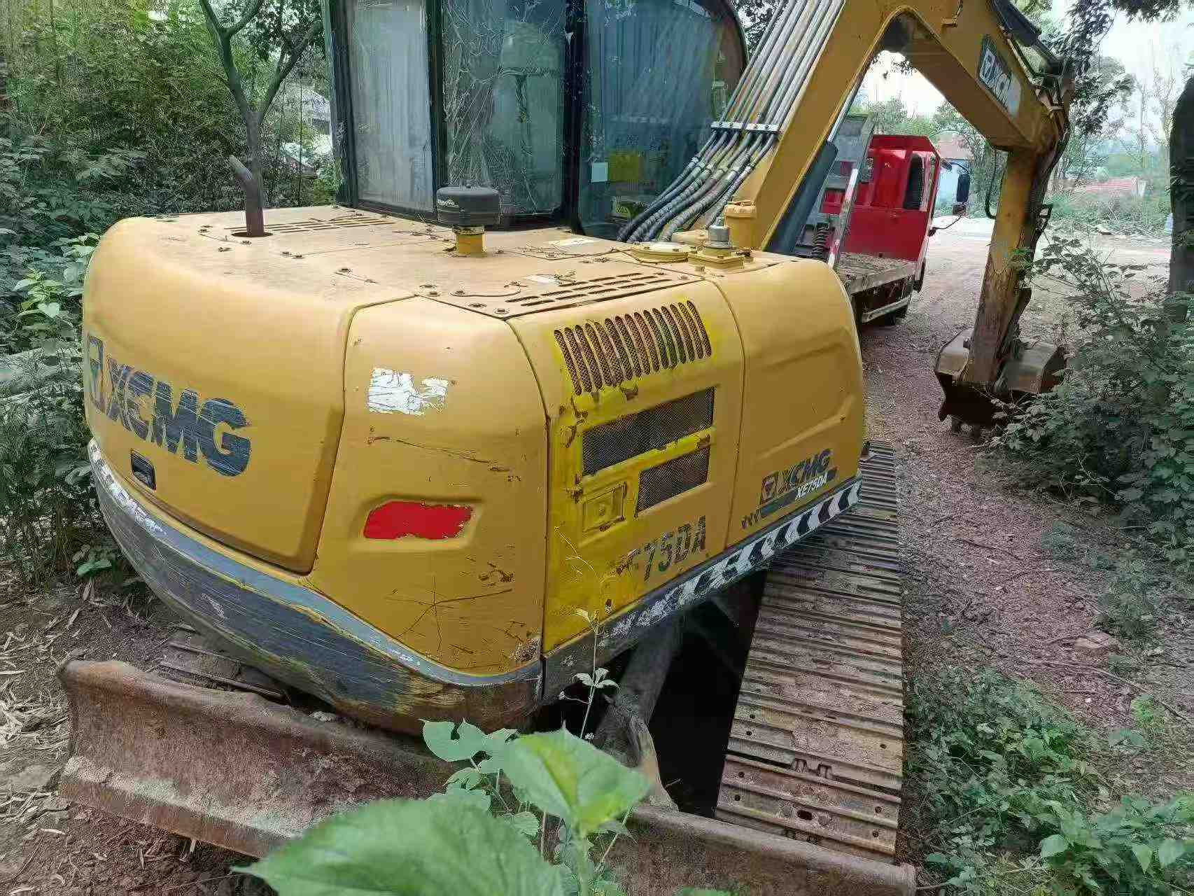 Buy XCMG XE75C Used Excavator / 2