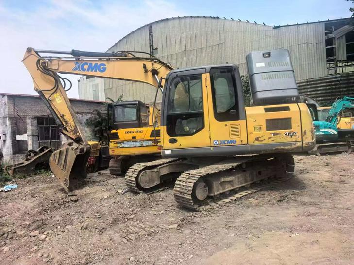 Buy XCMG XE135B Used Excavator / 1