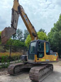 Buy XCMG XE150 Used Excavator / 2 Buy XCMG XE150 Used Excavator / 2
