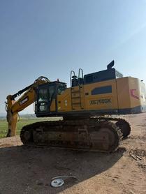 Buy XCMG XE750D Used Excavator / 4 Buy XCMG XE750D Used Excavator / 4