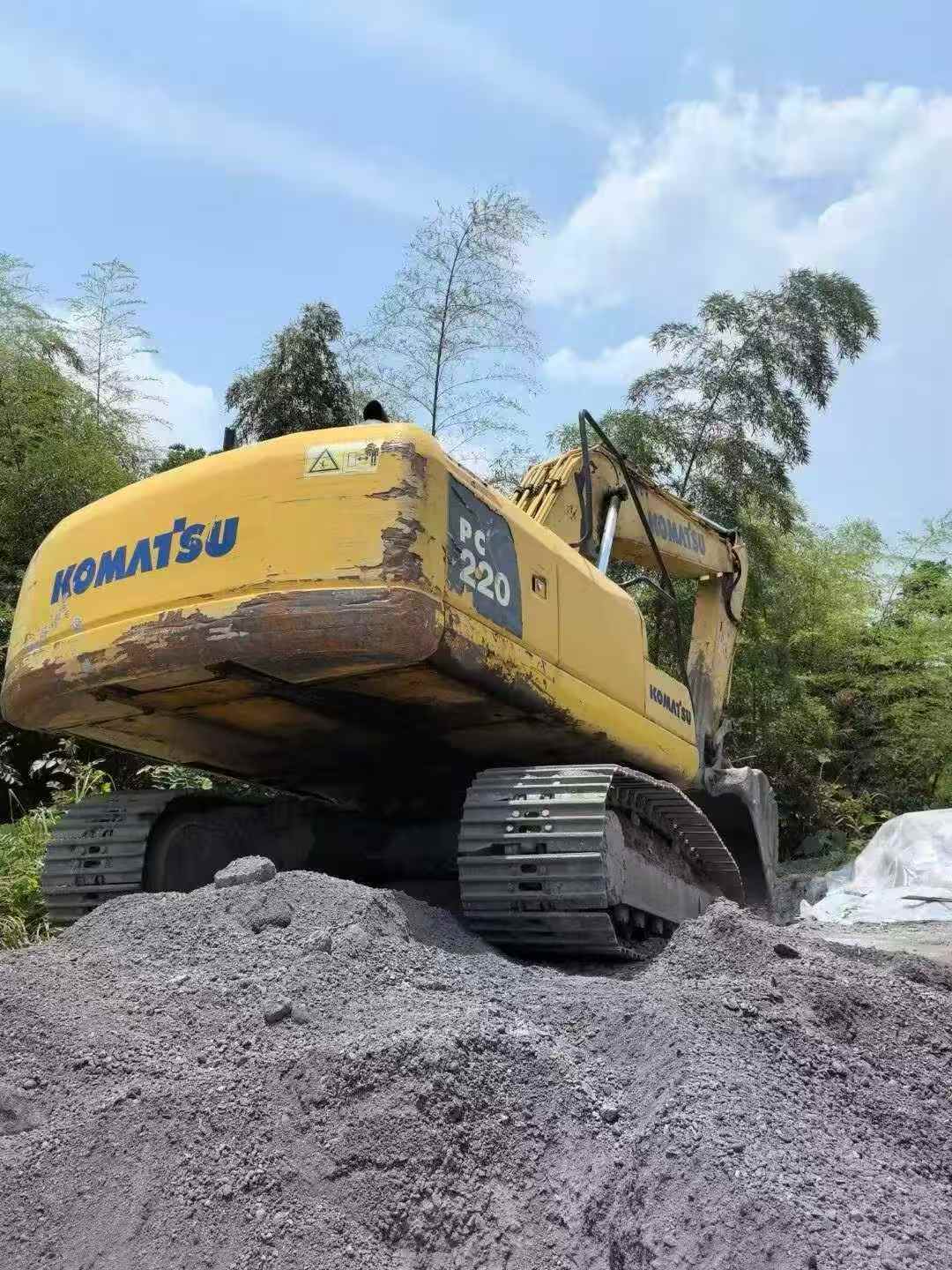 Buy Komatsu PC200-8 Used Excavator / 2