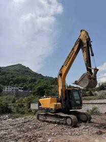 Buy Hyundai R215-7 Used Excavator / 2 Buy Hyundai R215-7 Used Excavator / 2