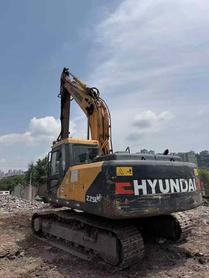 Buy Hyundai R215-7 Used Excavator / 8 Buy Hyundai R215-7 Used Excavator / 8