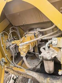 Buy Caterpillar 350L Used Excavator / 2 Buy Caterpillar 350L Used Excavator / 2