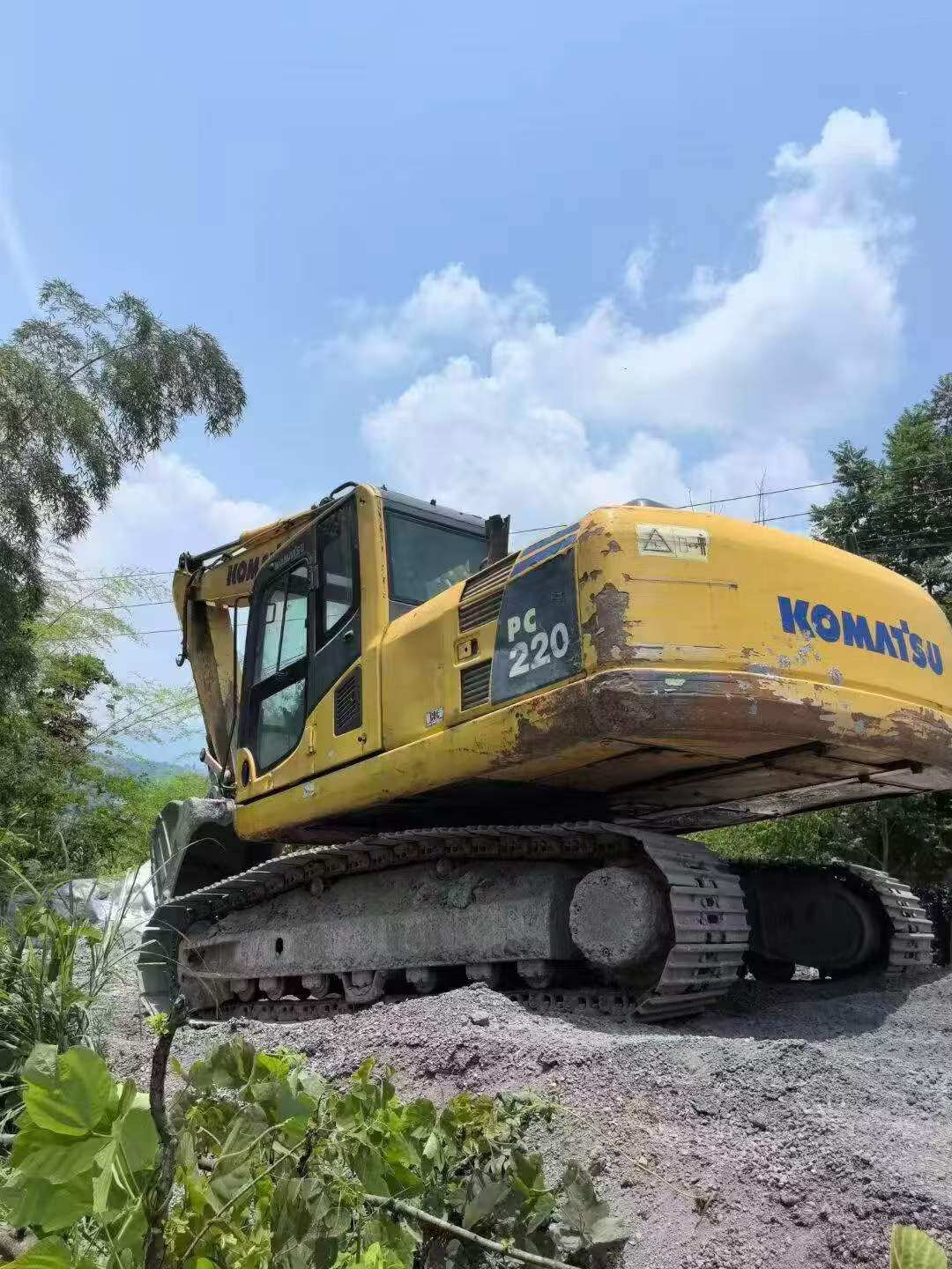 Buy Komatsu PC200-8 Used Excavator / 4