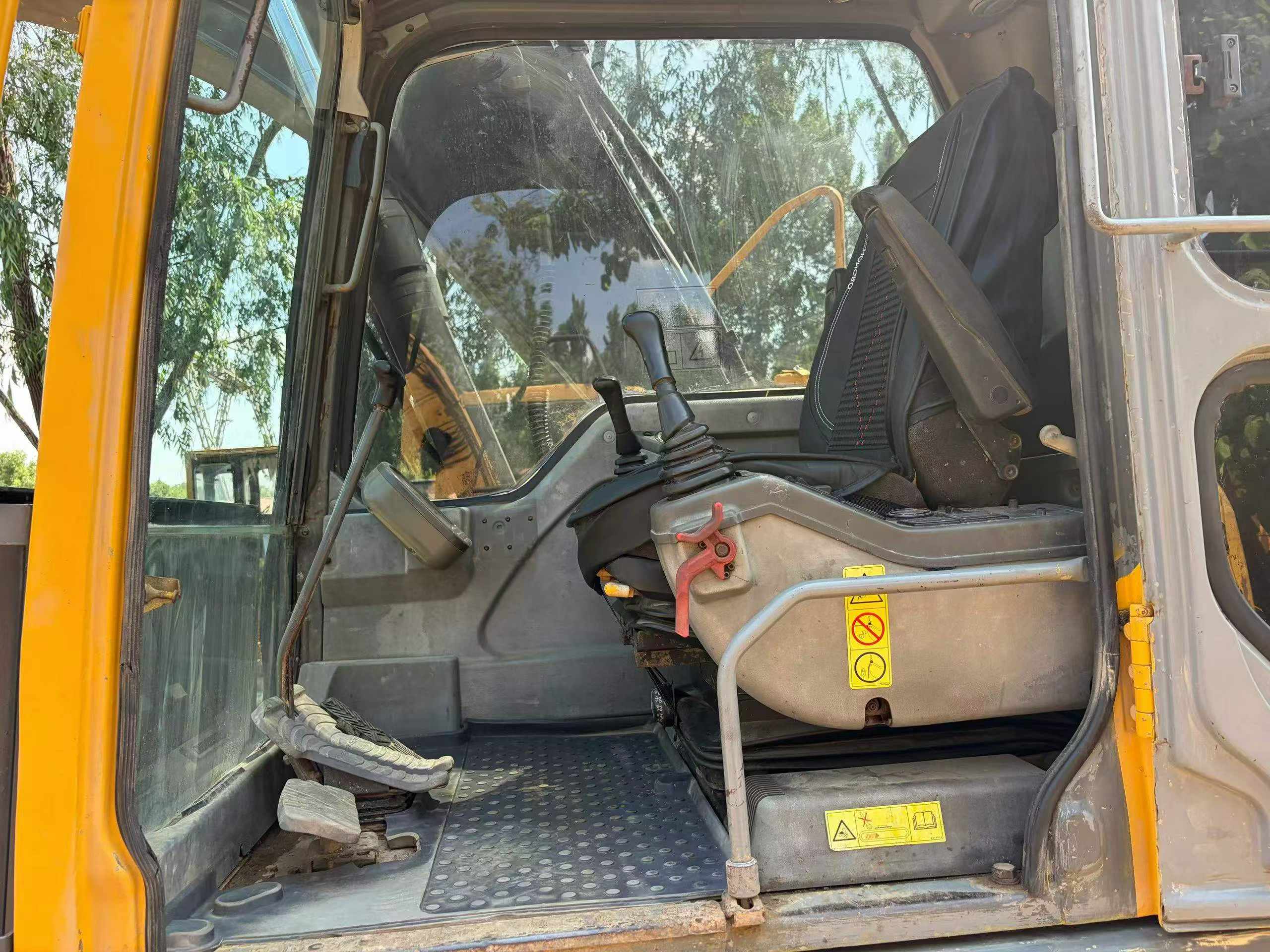 Buy Volvo EC140 Used Excavator / 5