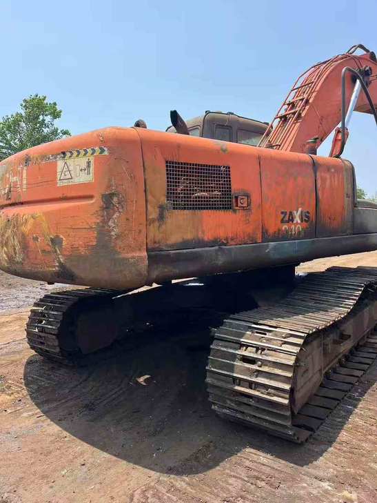 Buy Hitachi ZX240 Used Excavator / 1
