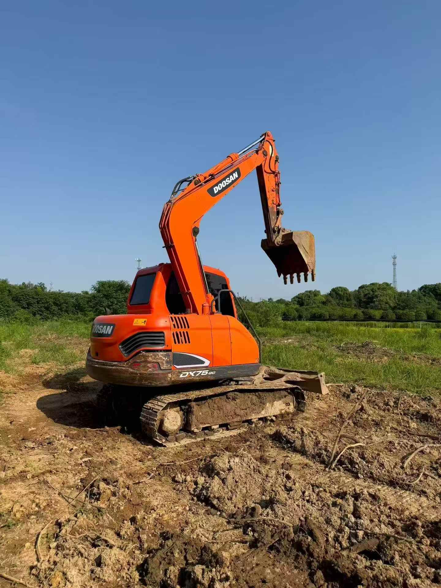 Buy Doosan DX75-9C Used Excavator / 2