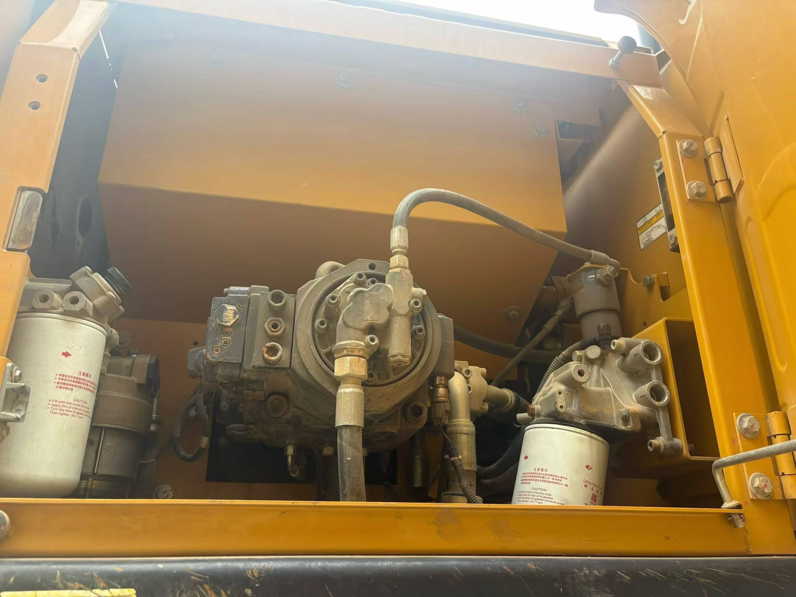 Buy Sany SY215C Used Excavator / 8