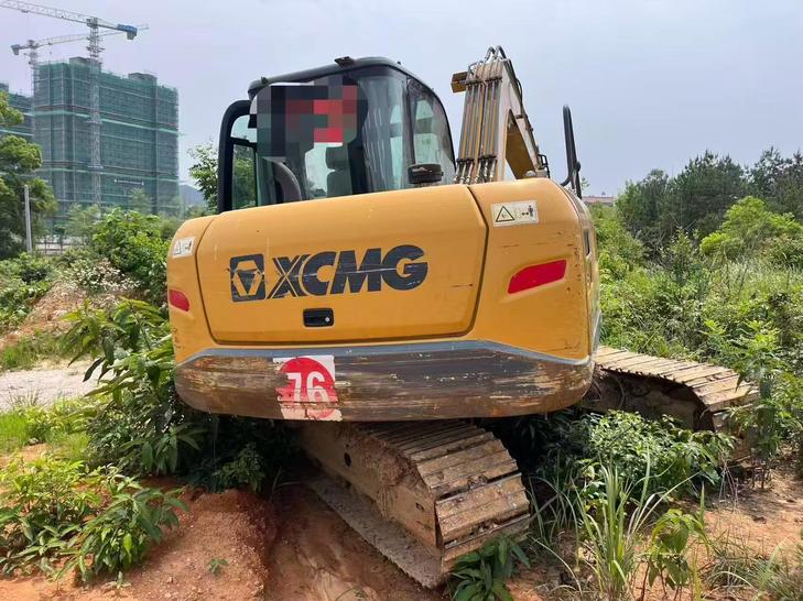 Buy XCMG XE75C Used Excavator / 1