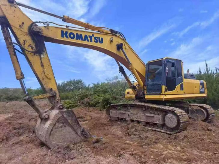 Buy Komatsu PC360-7 Used Excavator / 1