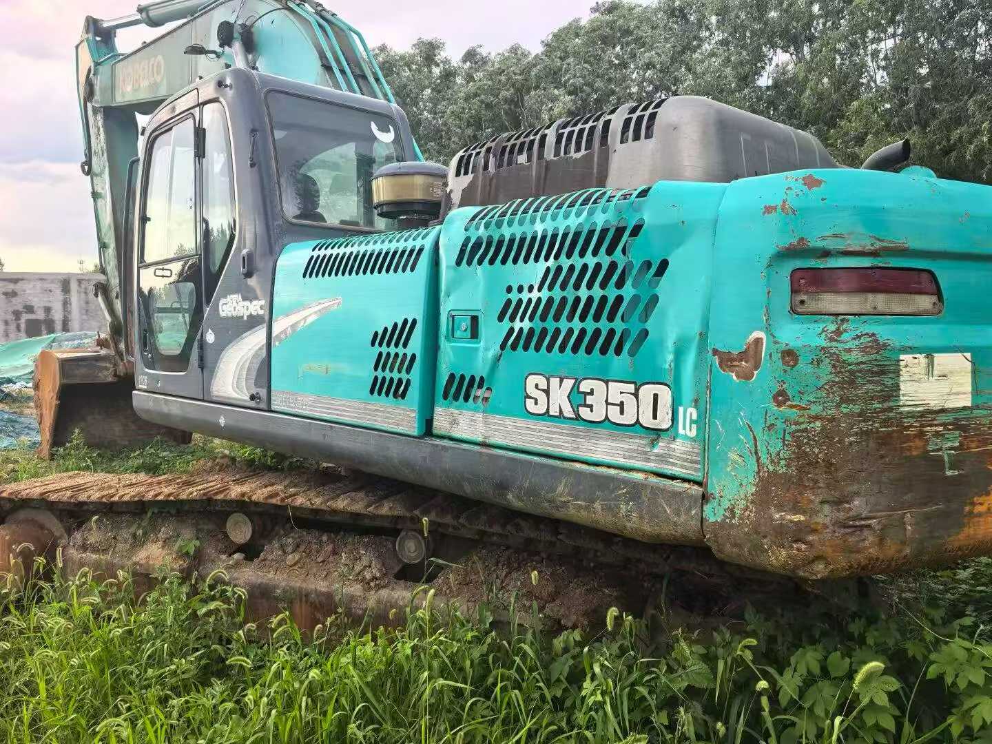 Buy Kobelco SK350-8 Used Excavator / 2 Buy Kobelco SK350-8 Used Excavator / 2