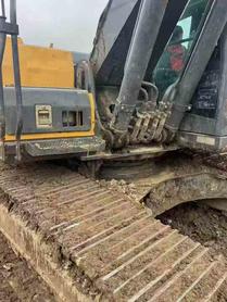 Buy JohnDeere E210 Used Excavator / 9 Buy JohnDeere E210 Used Excavator / 9