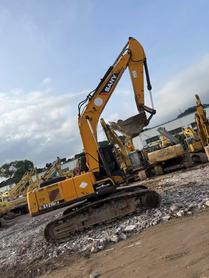 Buy Sany SY215C-8 Used Excavator / 2 Buy Sany SY215C-8 Used Excavator / 2