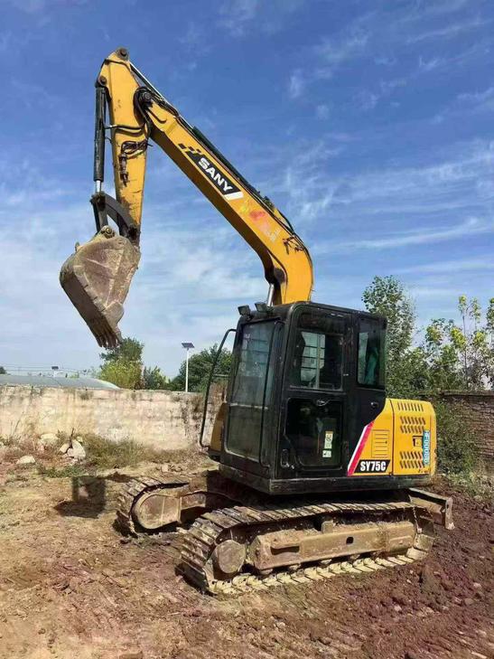 Buy Sany SY75C Used Excavator / 1