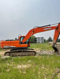 Buy Doosan DH215-7 Used Excavator / 4 Buy Doosan DH215-7 Used Excavator / 4
