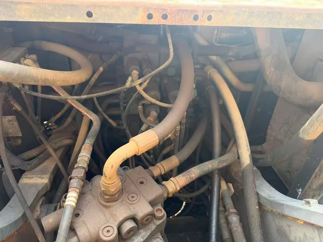 Buy Sumitomo SH210-5 Used Excavator / 6