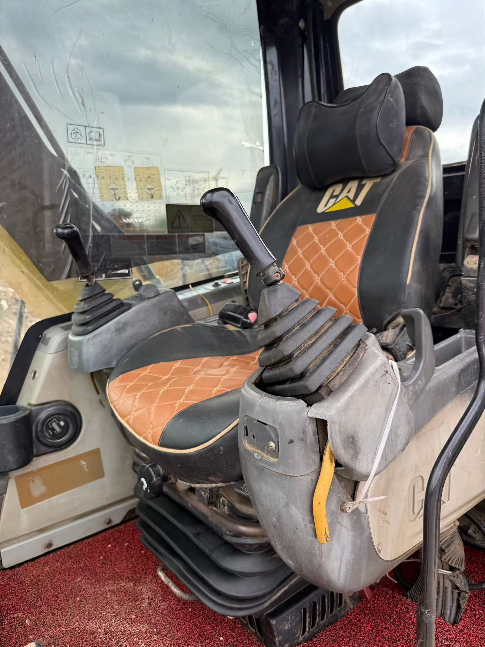 Buy Caterpillar 307B Used Excavator / 7