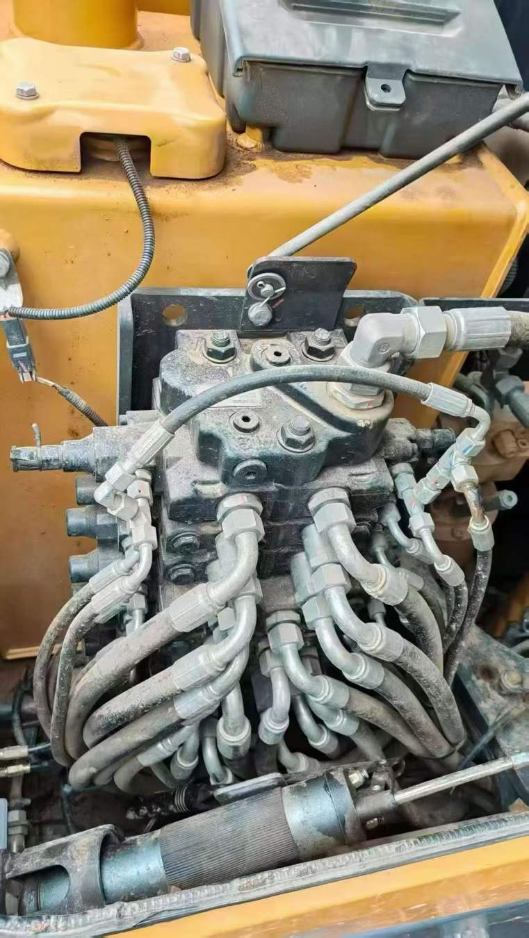 Buy XCMG XE60 Used Excavator / 4