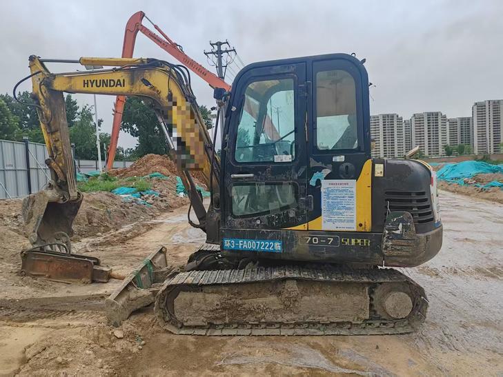 Buy Hyundai R60-7 Used Excavator / 1
