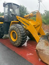 Buy LiuGong CLG855 Used Loader / 4 Buy LiuGong CLG855 Used Loader / 4