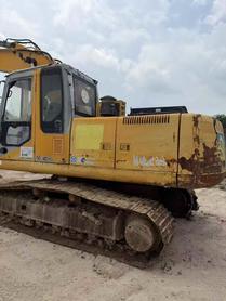 Buy XCMG XE215 Used Excavator / 2 Buy XCMG XE215 Used Excavator / 2