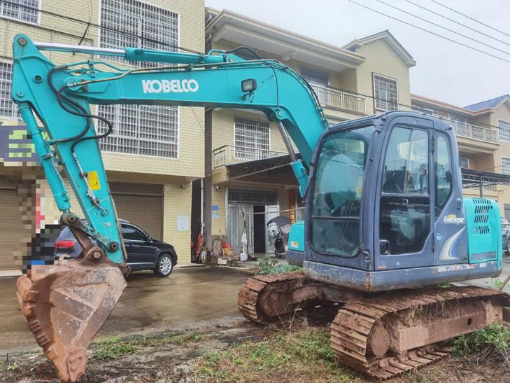 Buy Kobelco SK75 Used Excavator / 1