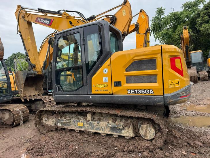 Buy XCMG XE135B Used Excavator / 1