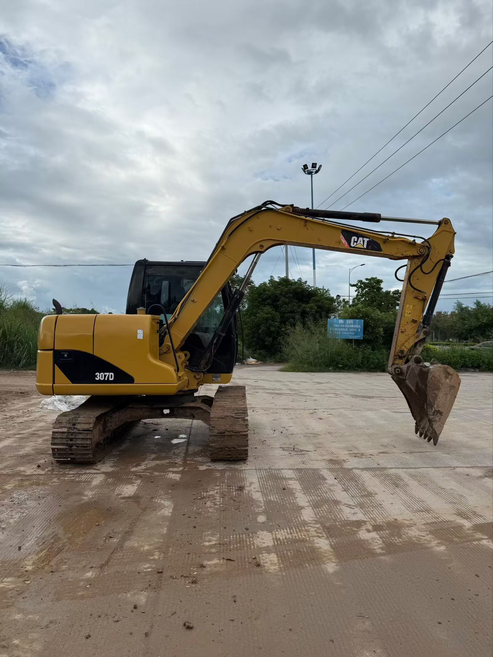 Buy Caterpillar 307B Used Excavator / 2
