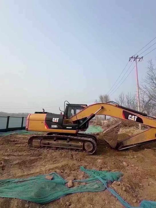 Buy Caterpillar 320D Used Excavator / 1