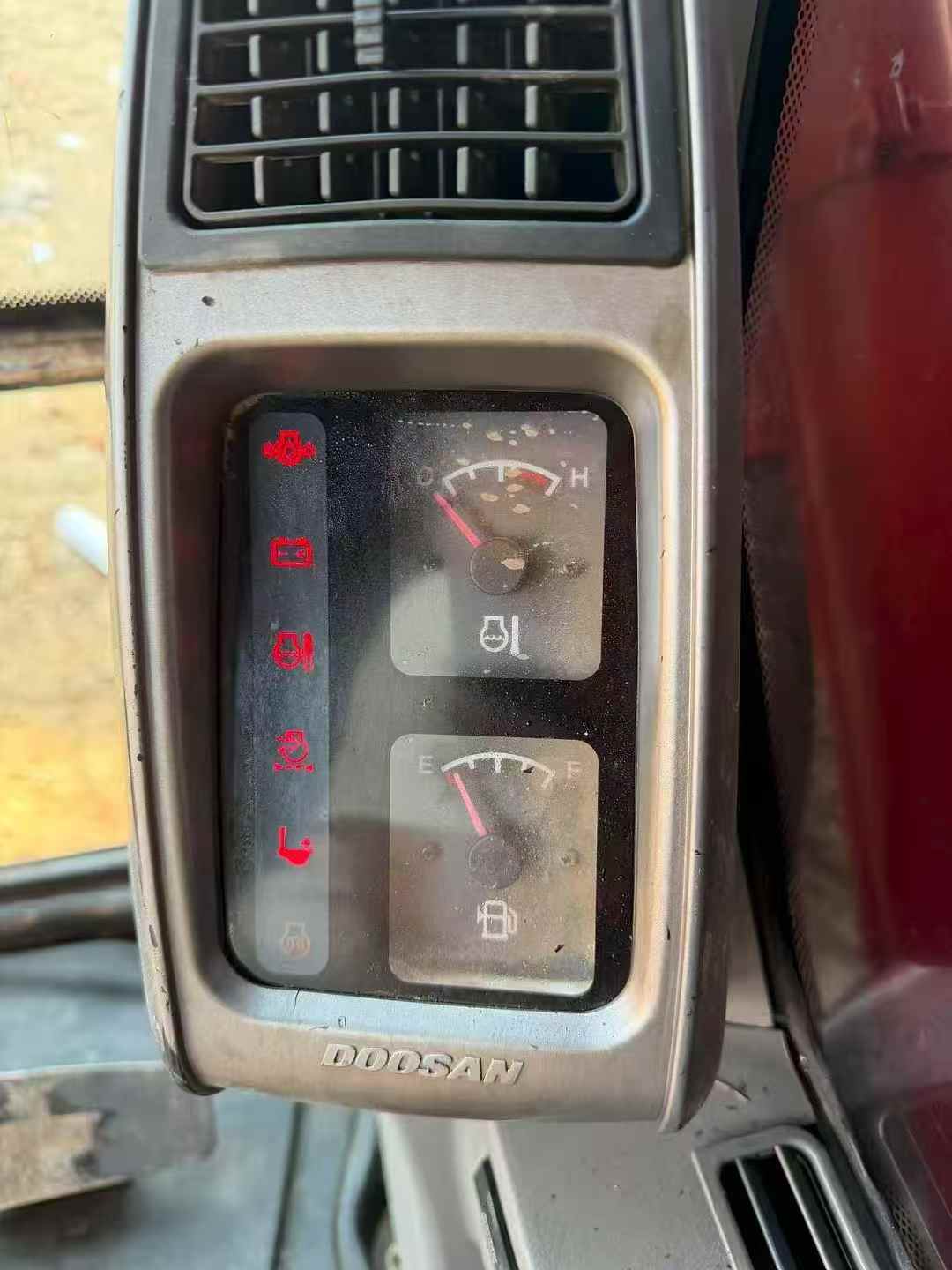 Buy Doosan DX75-9C Used Excavator / 5